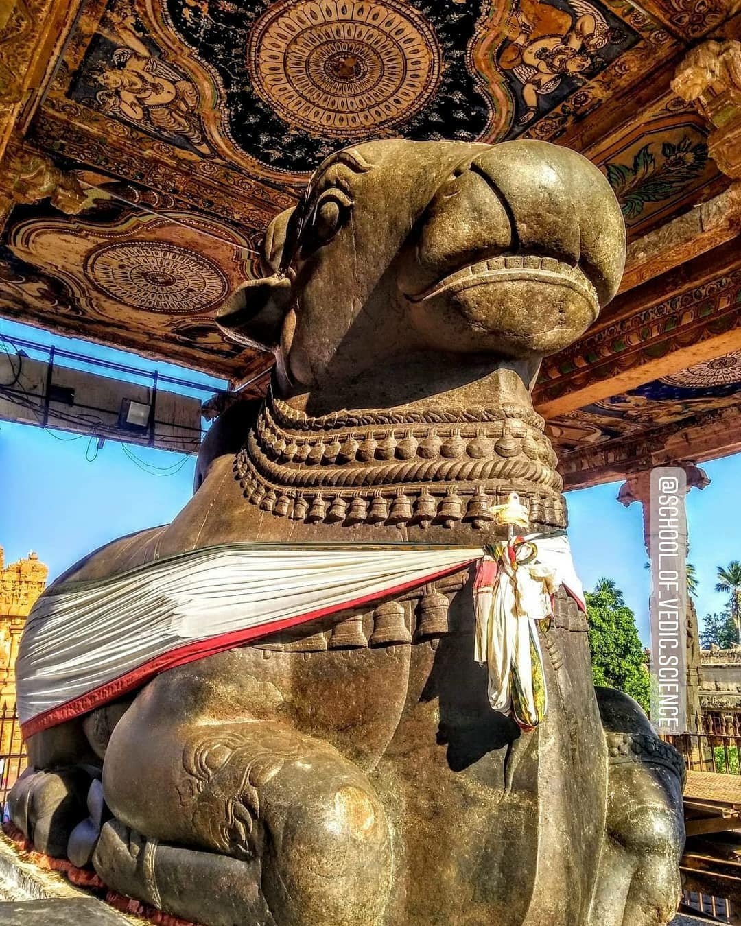 A brief about Brihadeeswarar Temple 10